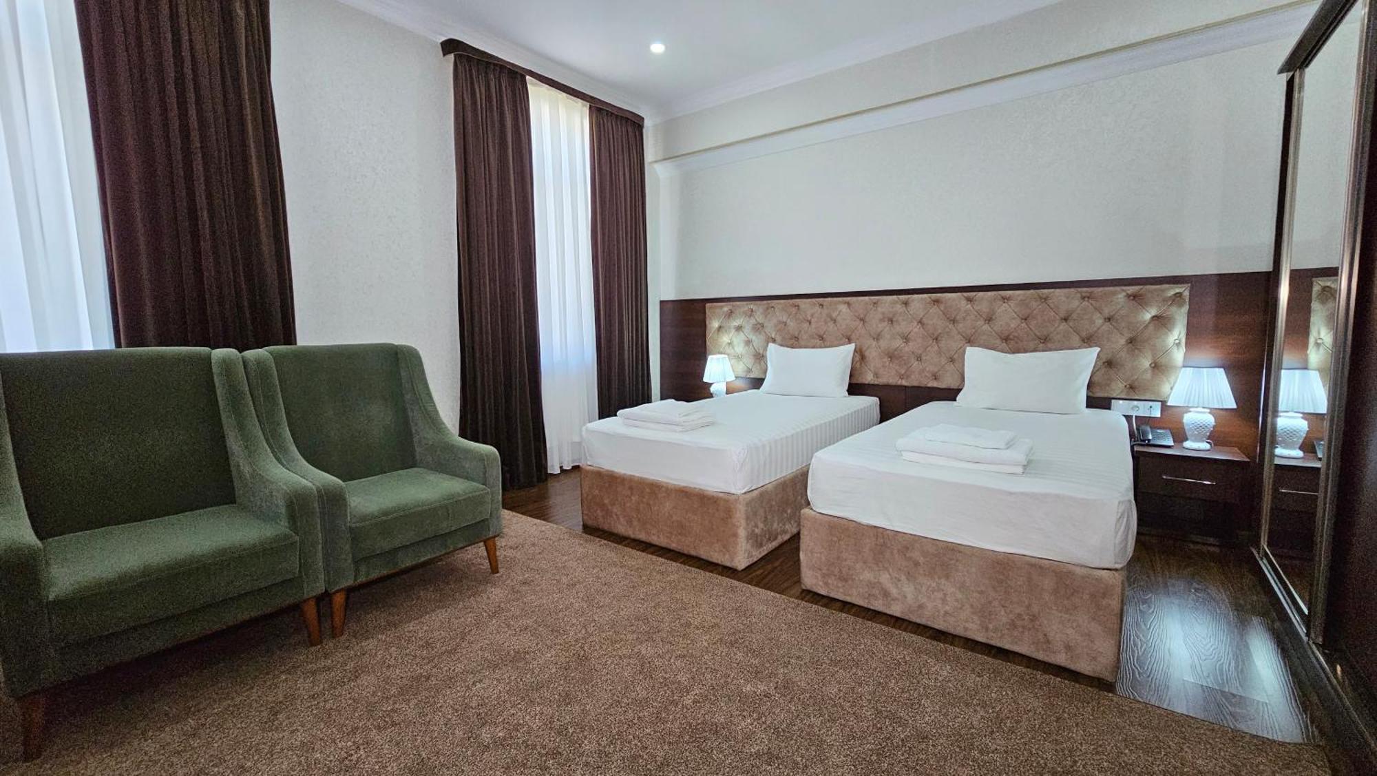 Grand Turon Plaza Hotel Tasjkent Eksteriør billede