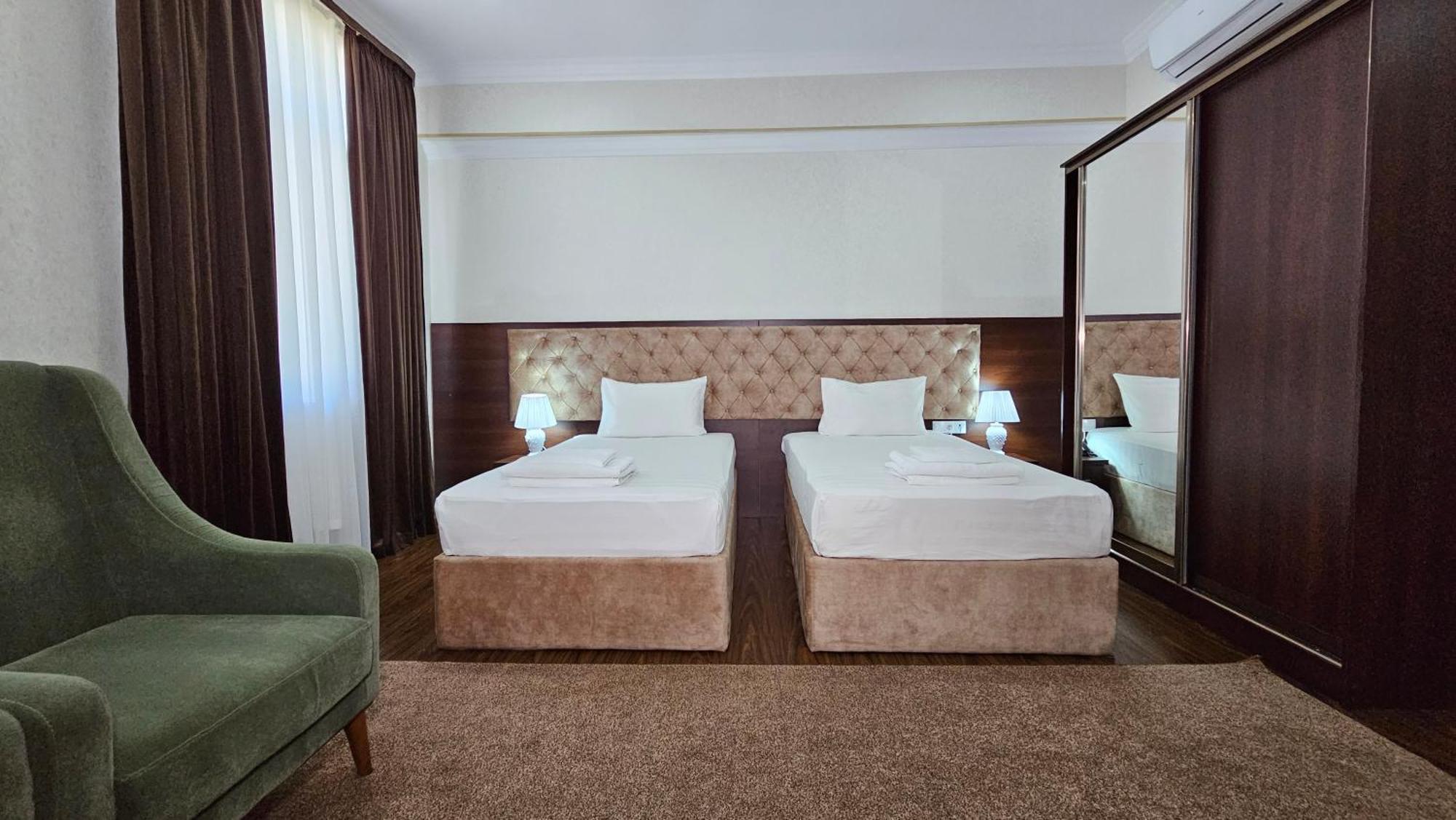 Grand Turon Plaza Hotel Tasjkent Eksteriør billede